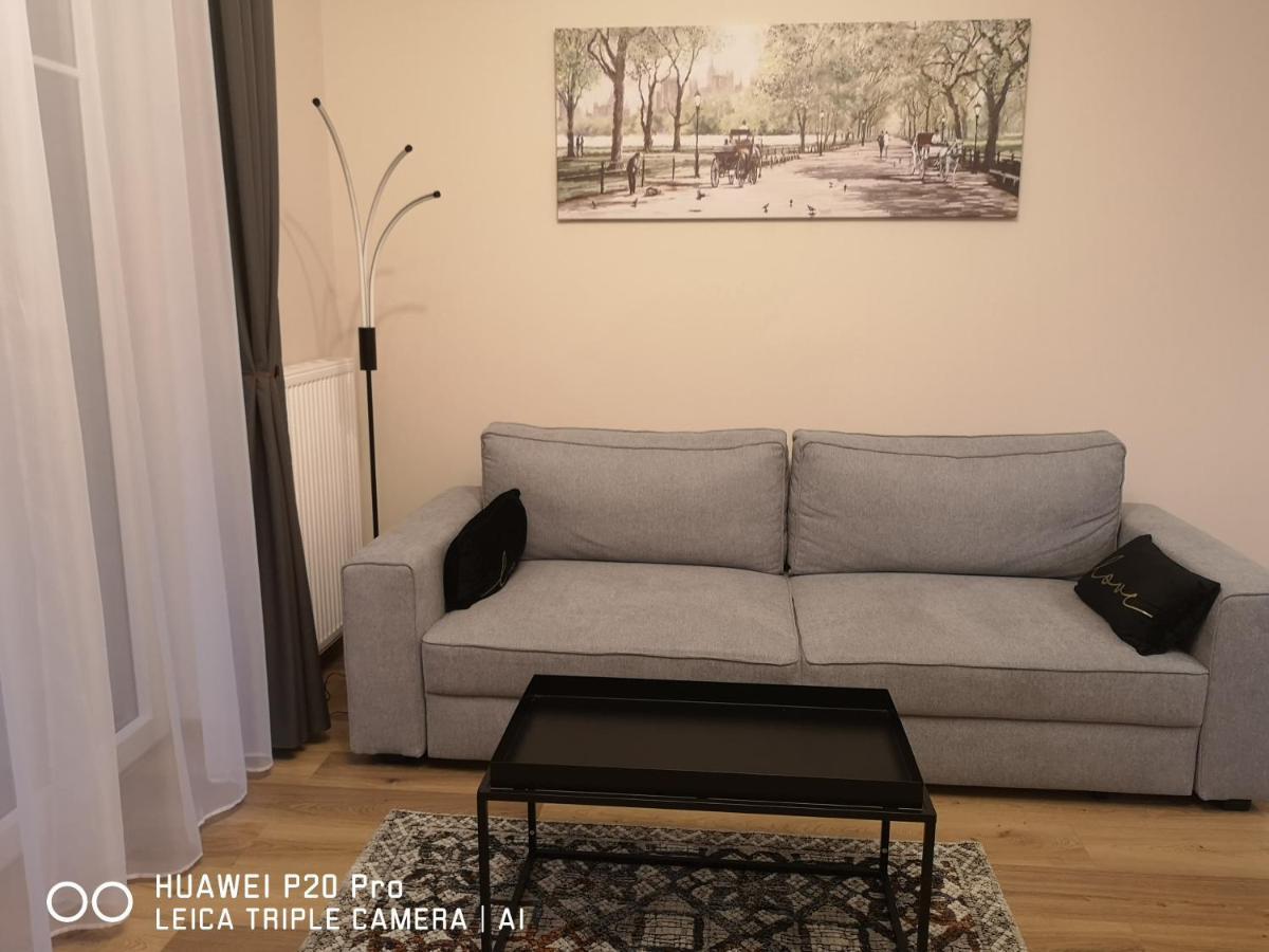 Zuza Apartment *